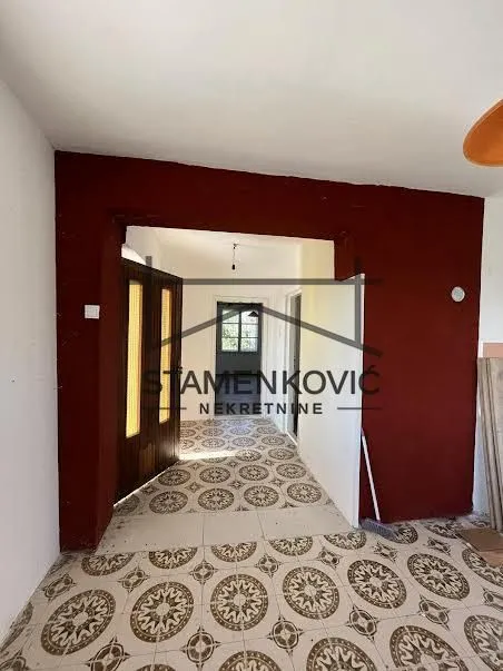 Sale, house, 130m², Čortanovci, Inđija