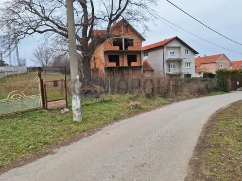 Zemljište in Boleč