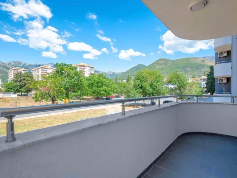 Prodaja, dvosoban stan, 65m², Centar, Bar - image 15