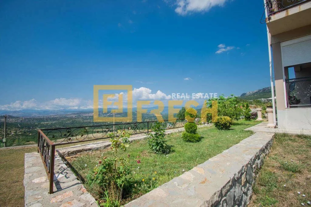 Prodaja, kuća, 220m², Ostalo, Podgorica