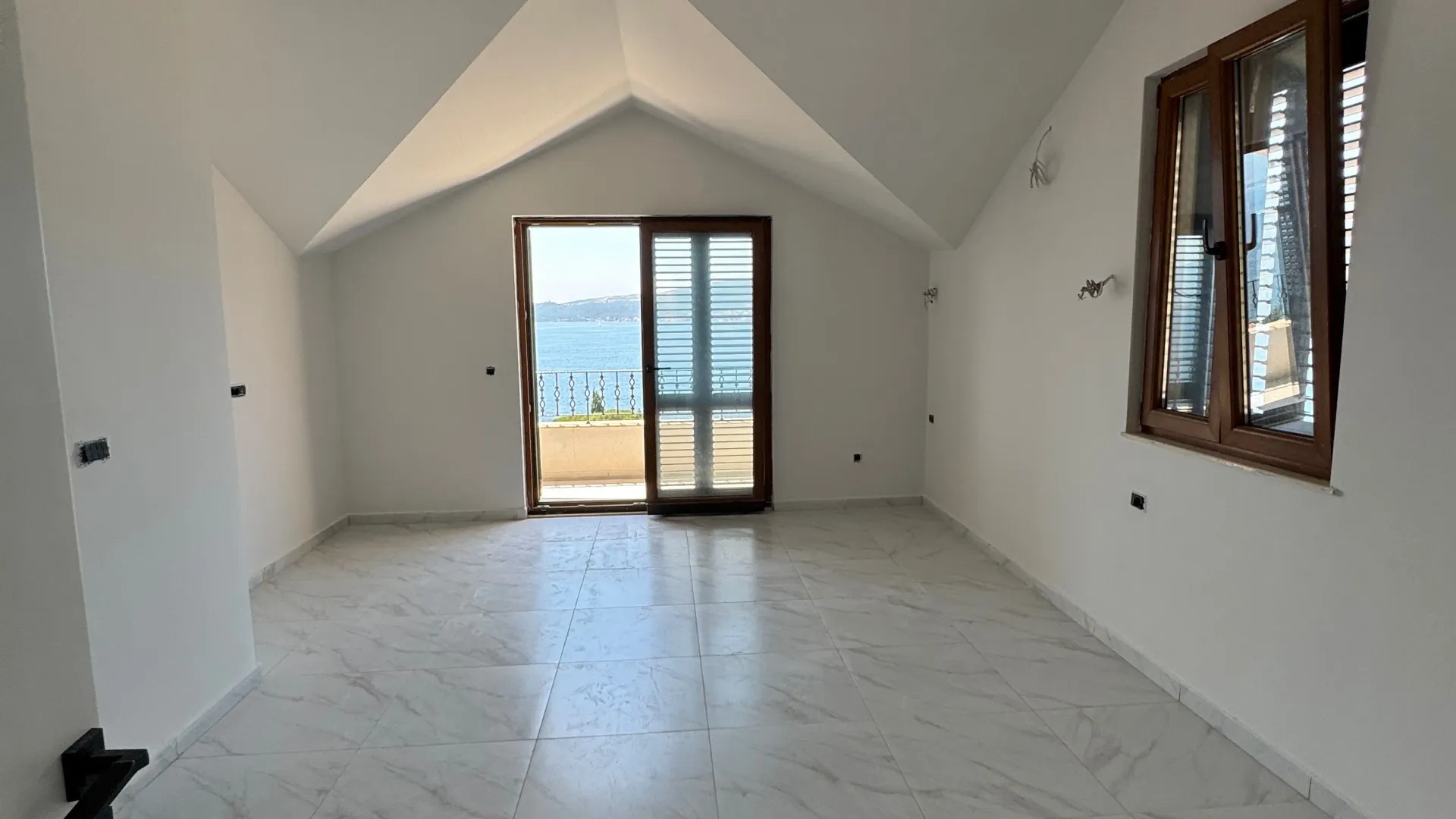 Prodaja, trosoban stan, 109m², Bijela, Herceg Novi