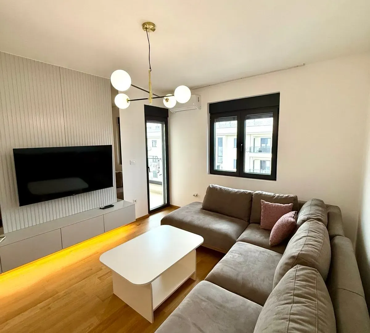 Rent, two bedroom apartment, 55m², City Kvart, Podgorica