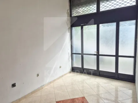 Rent, office space, 122m², Autobuska stanica, Podgorica - image 13