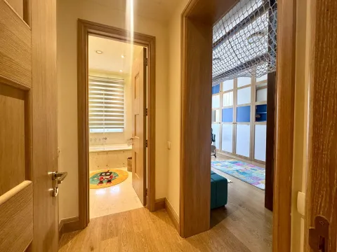 Izdavanje, četvorosoban stan, 228m², Porto Montenegro, Tivat - image 18