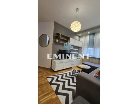 Izdavanje, stan, 31m², Lekino Brdo, Voždovac Sve Podlokacije