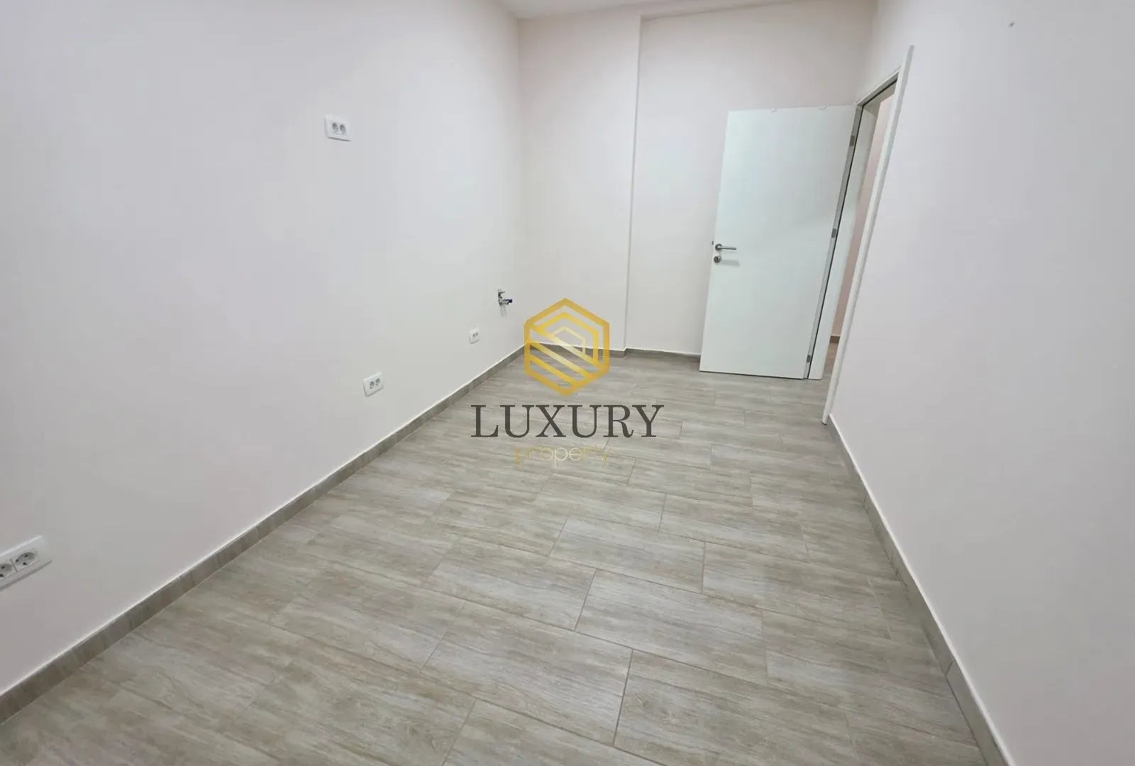 Rent, two bedroom apartment, 57m², Tološka šuma, Podgorica
