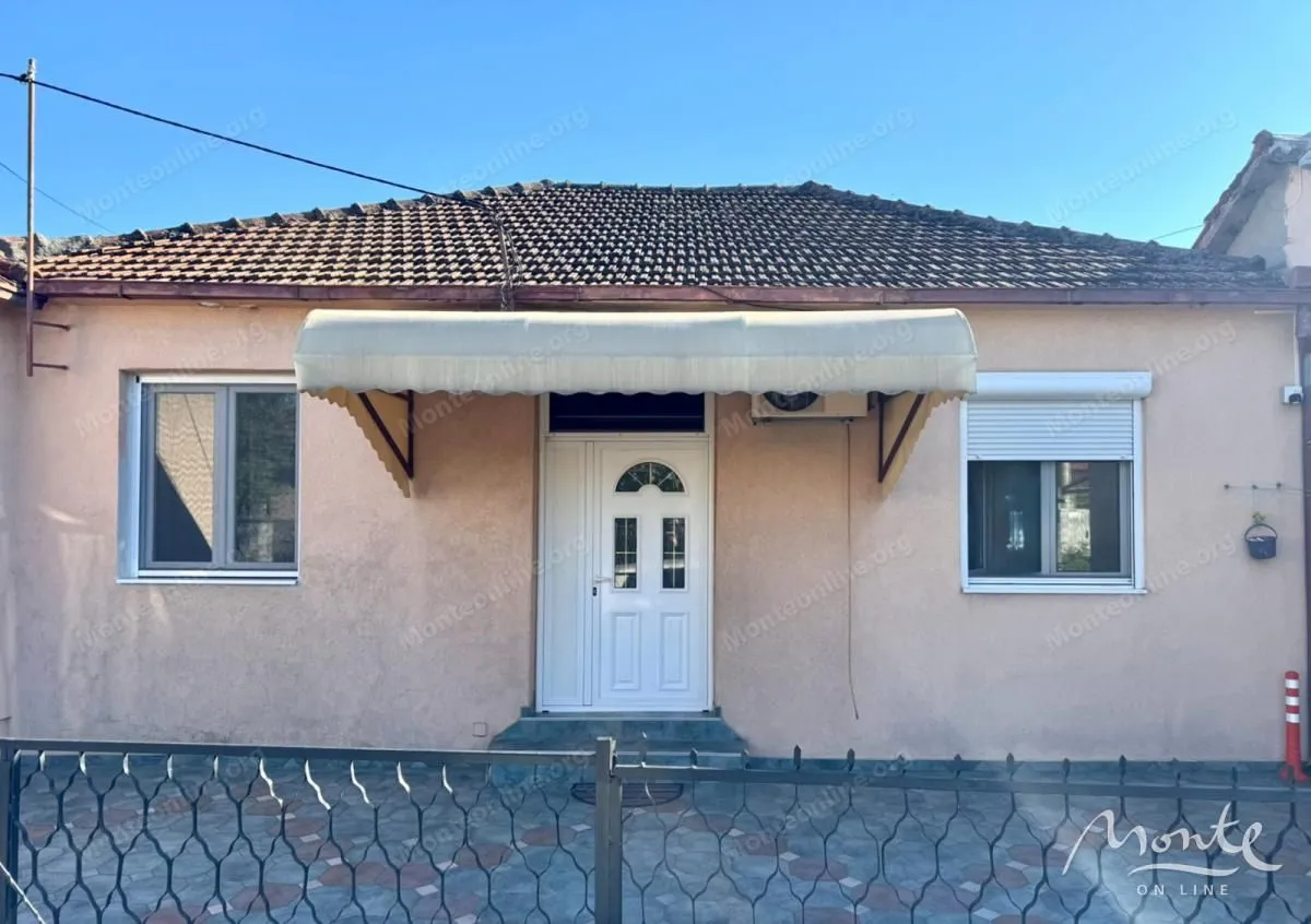 Prodaja, kuća, 70m², Stara Varoš, Podgorica