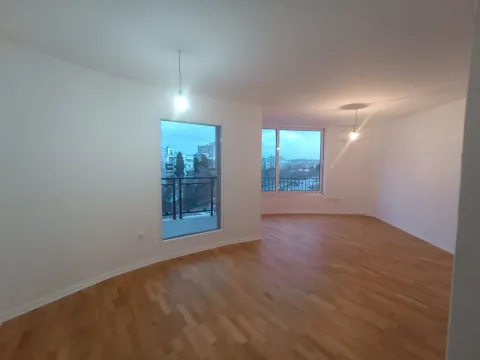 Izdavanje, trosoban stan, 100m², Ljubović, Podgorica - image 2