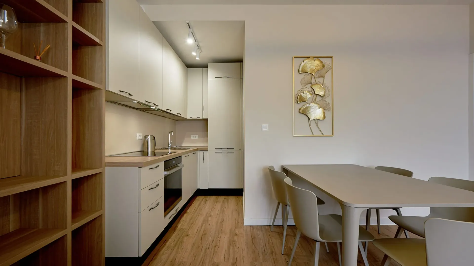 Rent, two bedroom apartment, 58m², Bečići, Budva