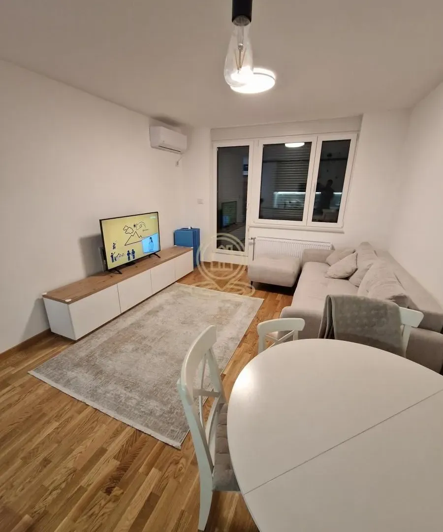 Izdavanje, jednosoban stan, 41m², Detelinara, Novi Sad Sve Podlokacije