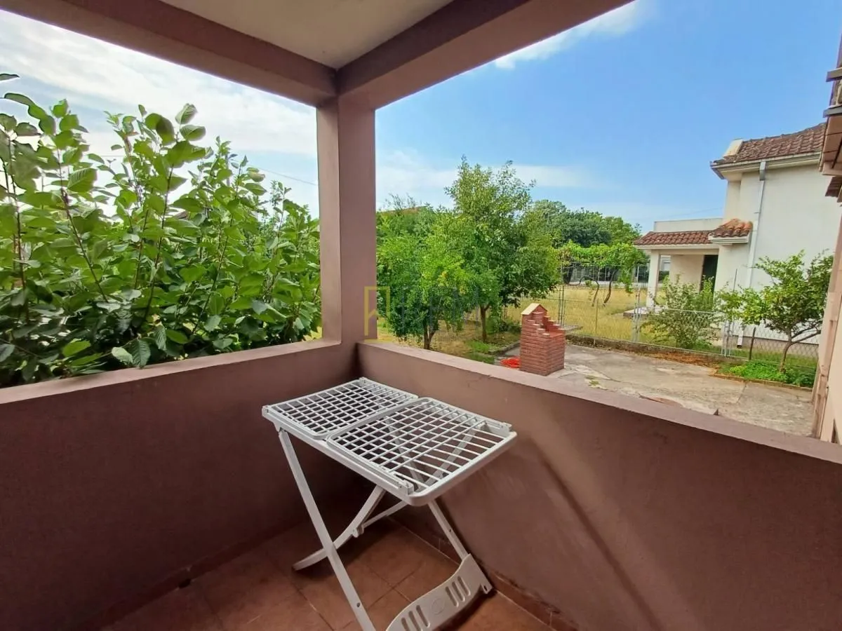 Sale, house, 161m², Tološi, Podgorica