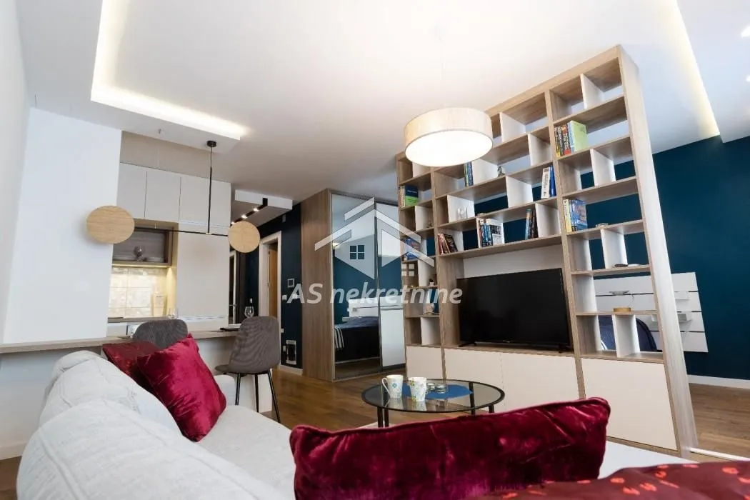Rent, one bedroom apartment, 37m², Čubura, Beograd