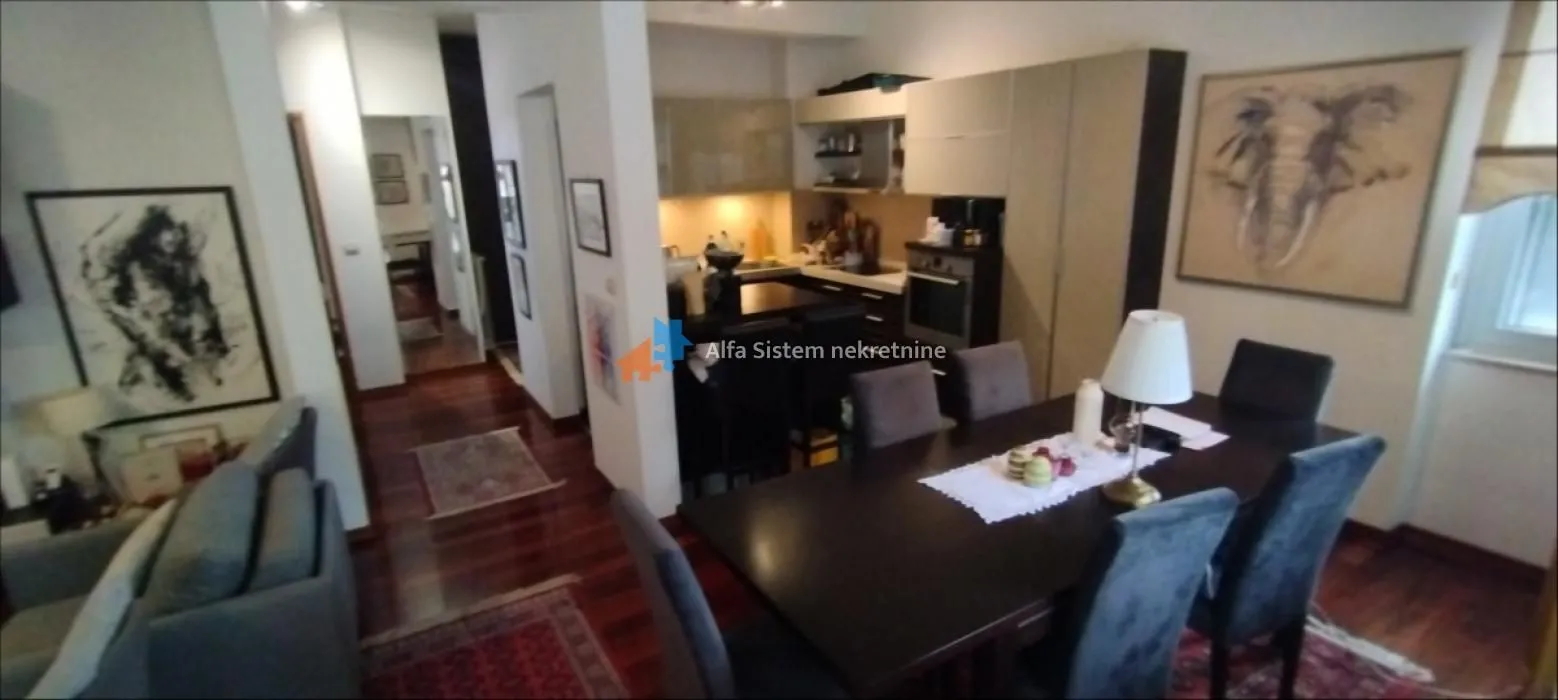 Izdavanje, trosoban stan, 95m², Savski Venac, Beograd