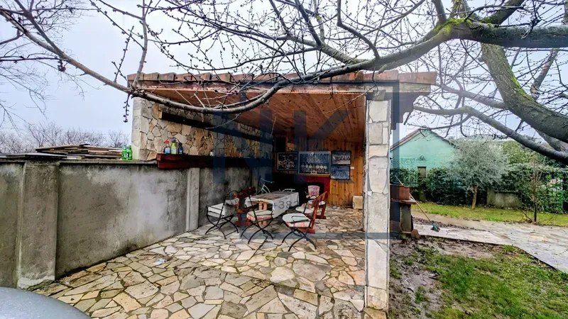Rent, house, 170m², Tološi, Podgorica