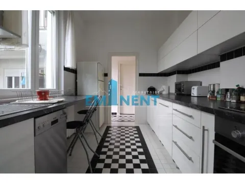 Izdavanje, trosoban stan, 90m², Vračar Sve Podlokacije, Beograd - image 8