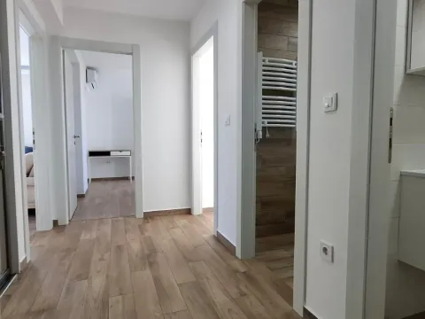 Rent, three bedroom apartment, 100m², Zagorič, Podgorica - image 13