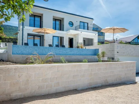 Sale, house, 250m², Mrčevac, Tivat - image 2