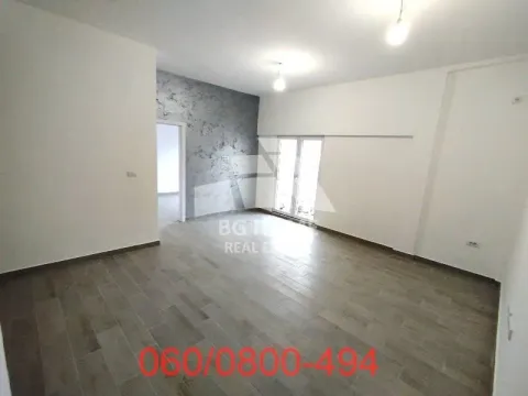 Prodaja, trosoban stan, 73m², Batajnica, Beograd