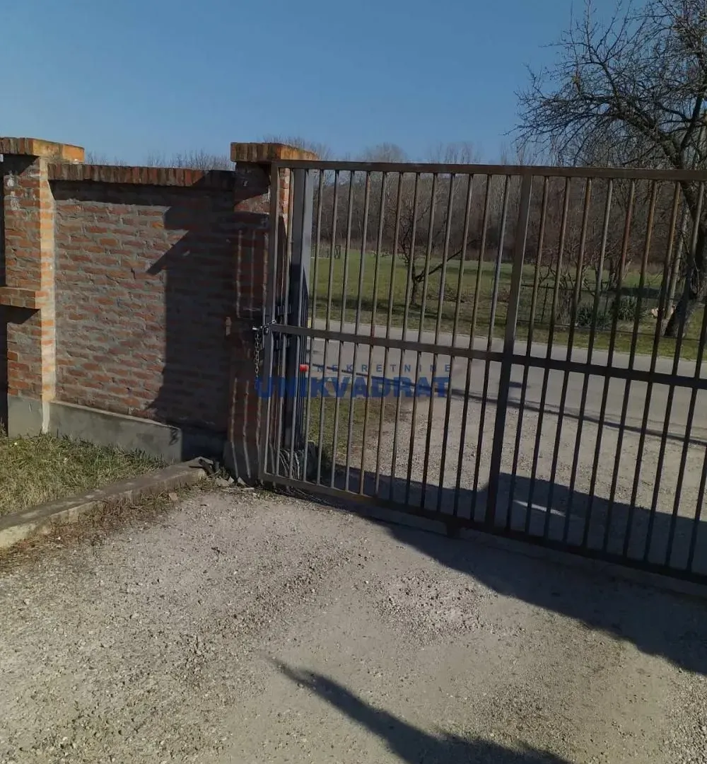 Sale, office space, 1100m², Krtinska, Obrenovac