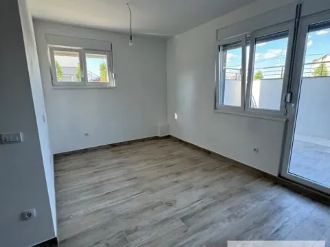 Prodaja, dvosoban stan, 44m², Ledine, Beograd - image 2