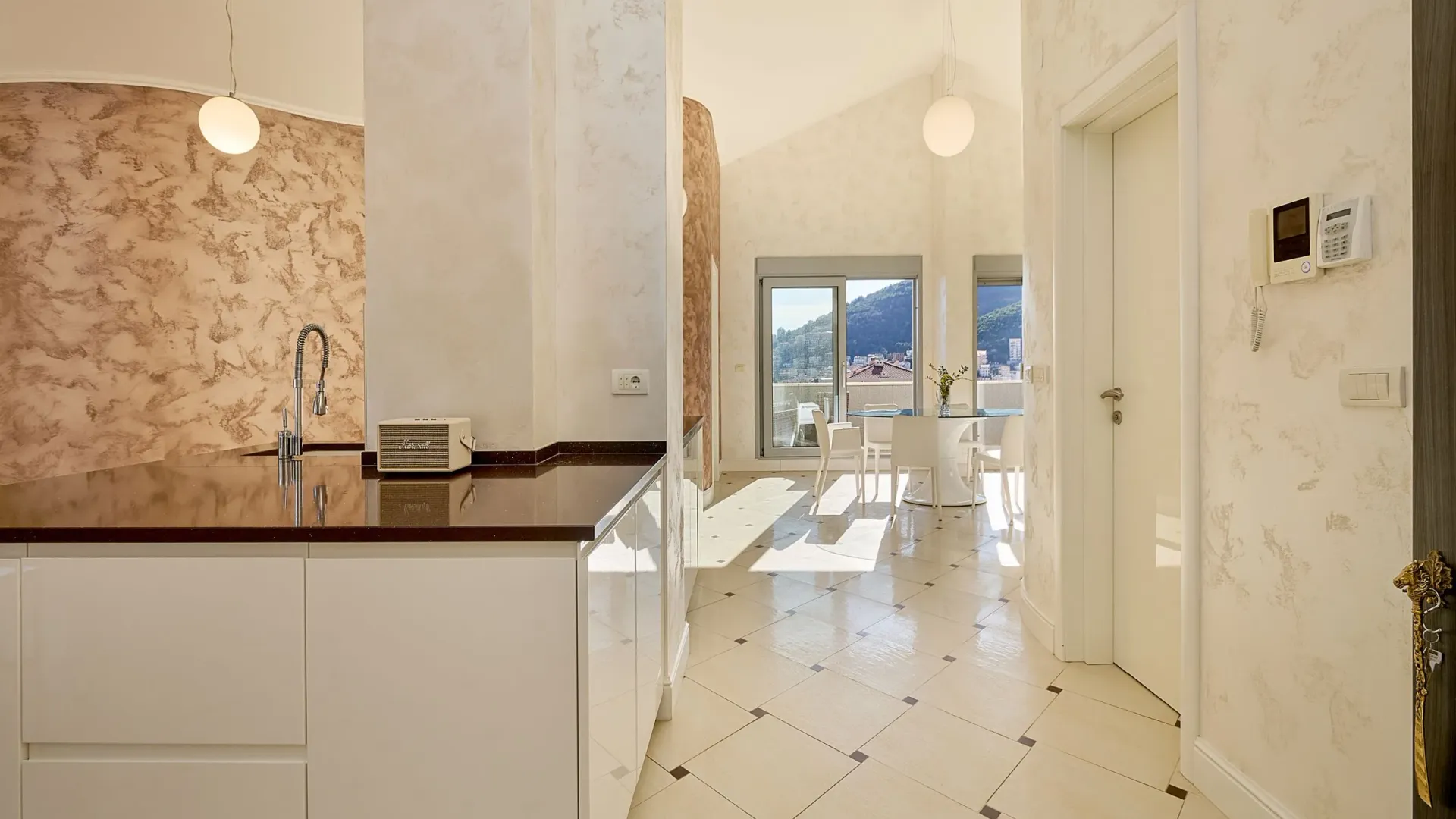 Prodaja, petosoban stan, 181m², Budva, Crna Gora