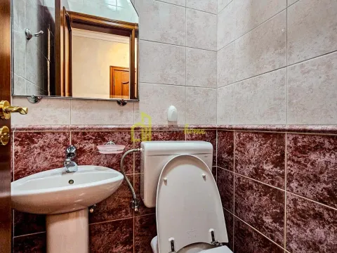 Izdavanje, dvosoban stan, 94m², Vezirov Most, Podgorica - image 17