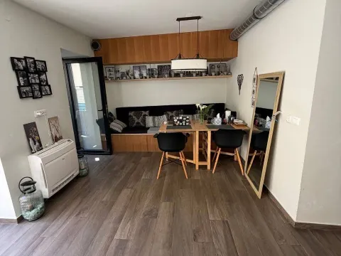 Prodaja, kuća, 70m², Centar, Budva - image 2