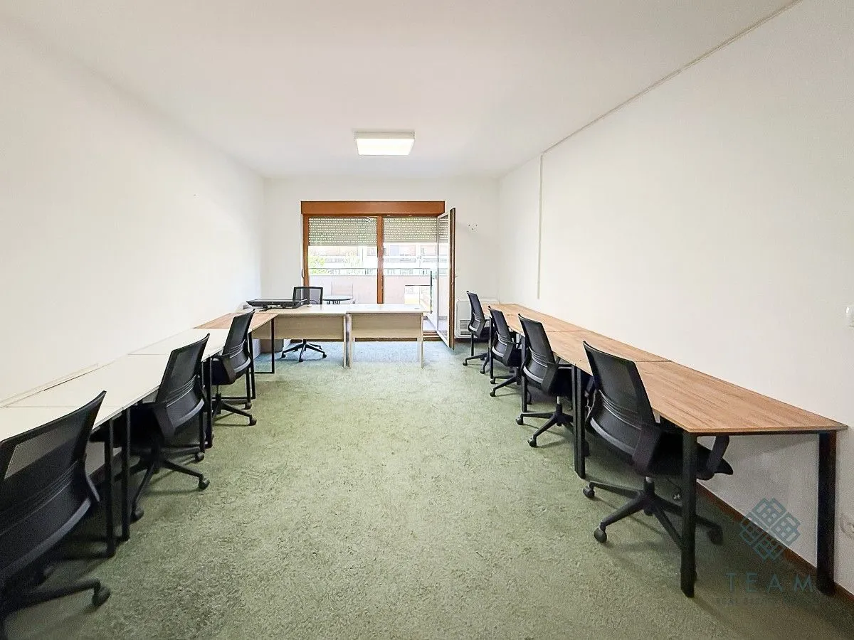 Rent, office space, 78m², Master Kvart, Podgorica