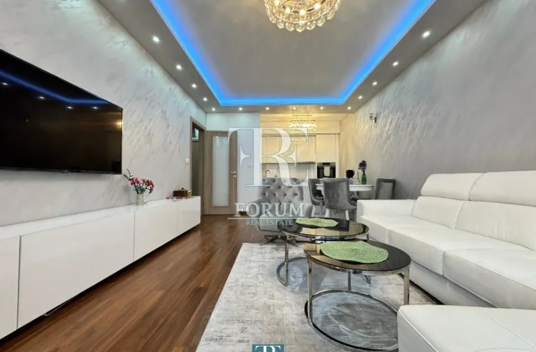 Izdavanje, dvosoban stan, 70m², Master Kvart, Podgorica