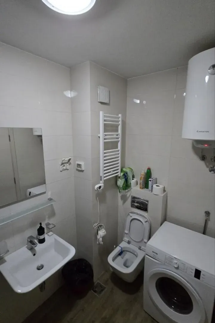 Izdavanje, jednosoban stan, 44m², Zagorič, Podgorica