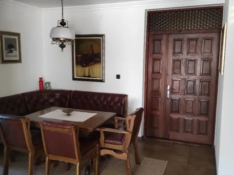 Rent, house, 300m², Nikšić, Crna Gora - image 4