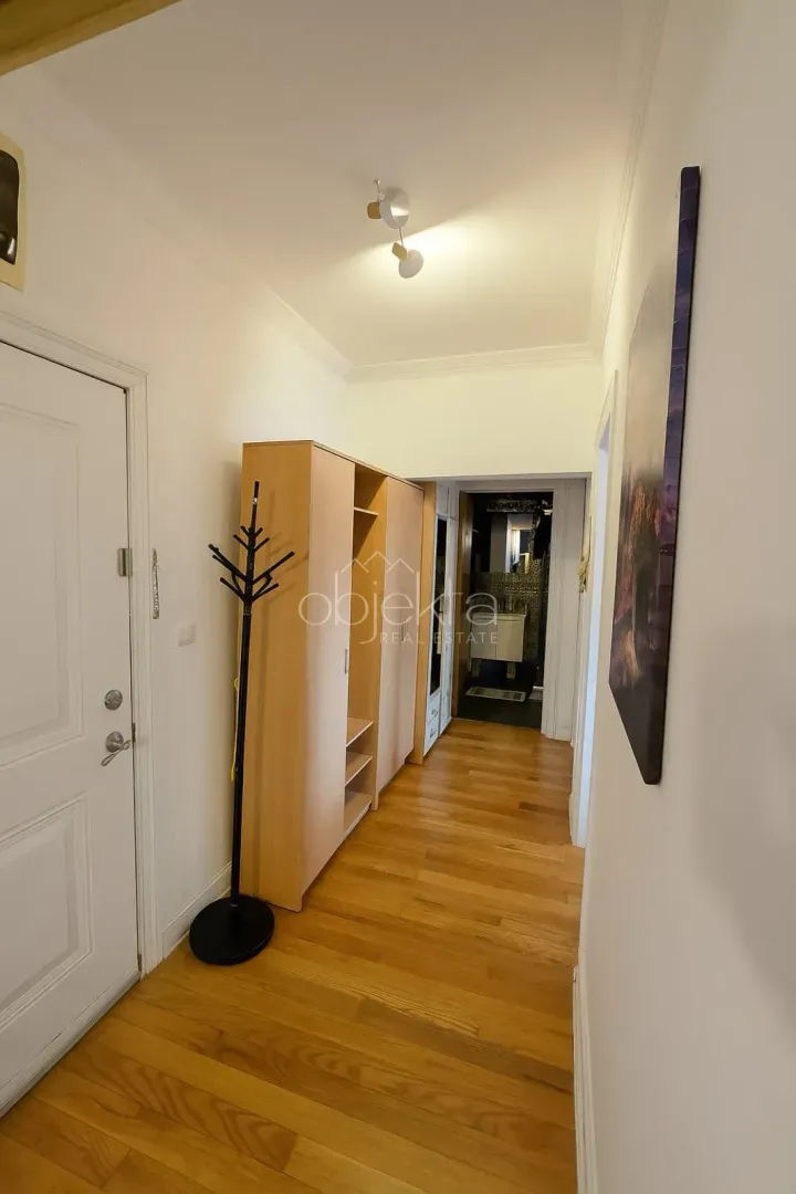Prodaja, dvosoban stan, 60m², Tivat, Crna Gora