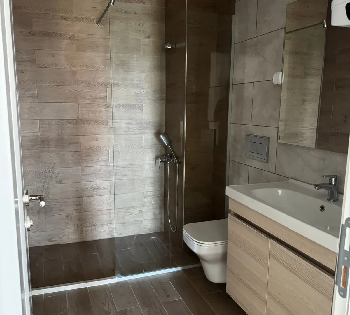 Sale, two bedroom apartment, 74m², Centar, Bar