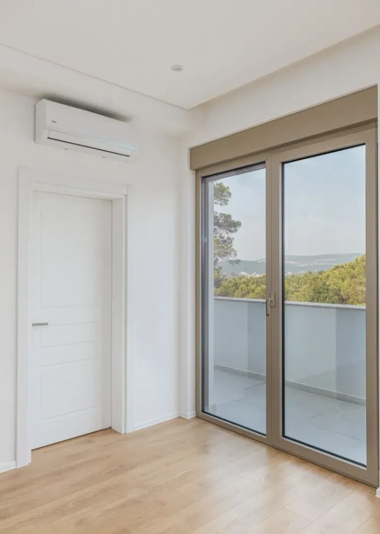 Prodaja, dvosoban stan, 113m², Tivat, Crna Gora