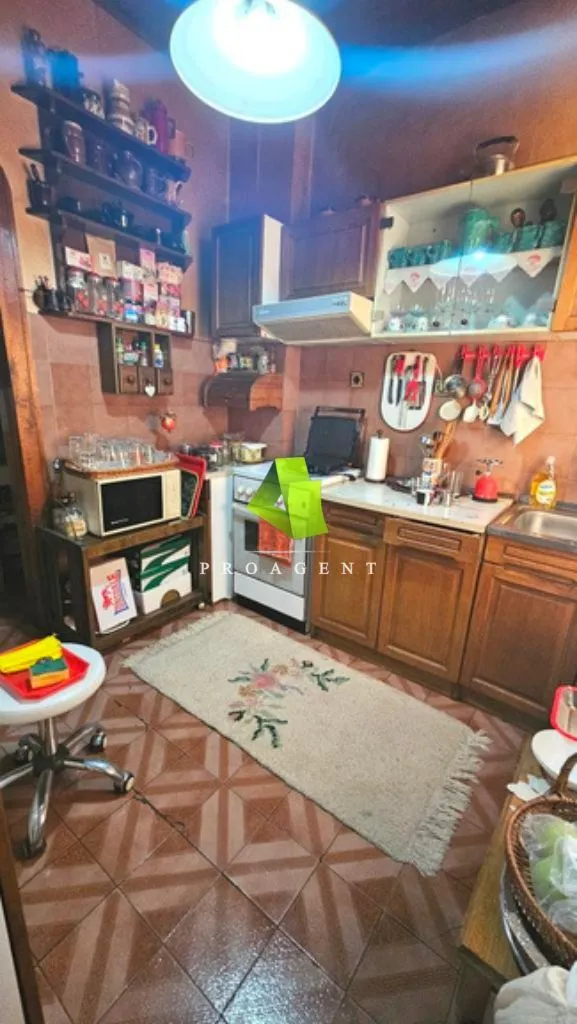 Sale, office space, 76m², Medijana, Niš