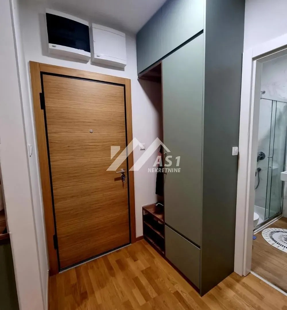 Izdavanje, dvosoban stan, 43m², Telep, Novi Sad Sve Podlokacije