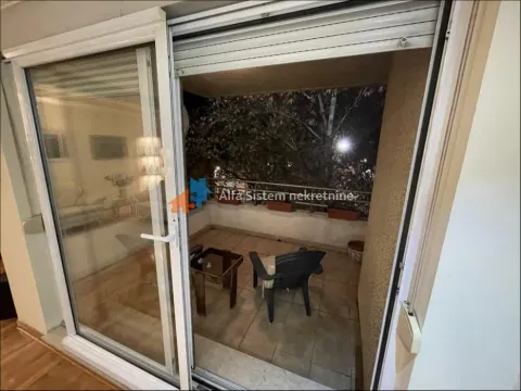 Izdavanje, trosoban stan, 95m², Autokomanda, Voždovac Sve Podlokacije - image 5