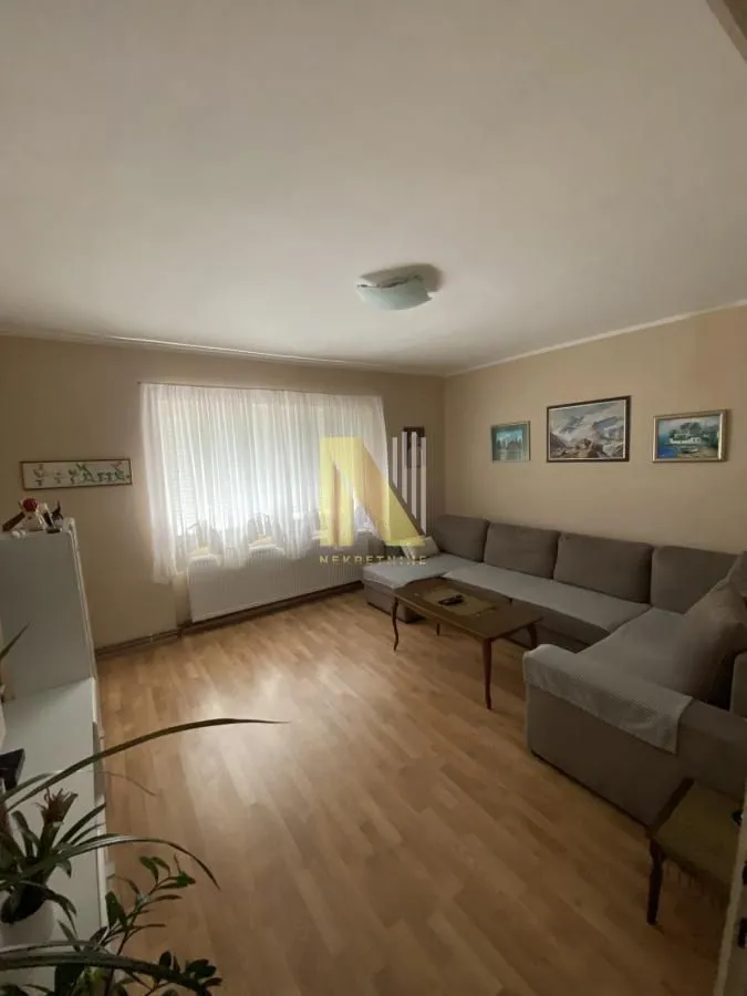 Prodaja, kuća, 224m², Kać, Novi Sad Sve Podlokacije