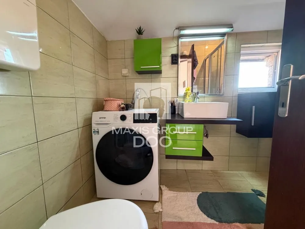Rent, two bedroom apartment, 64m², Južni Bulevar, Vračar Sve Podlokacije