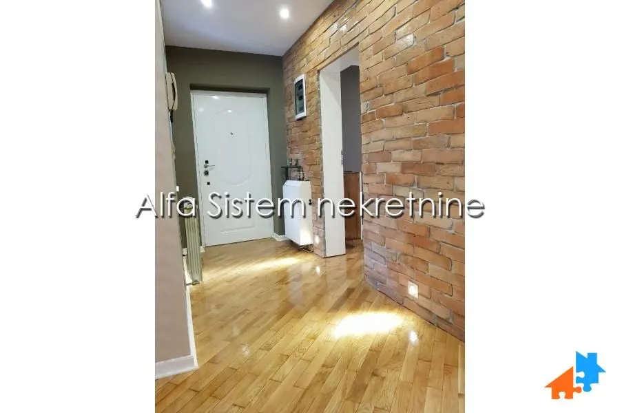 Izdavanje, trosoban stan, 69m², Stari Grad, Beograd