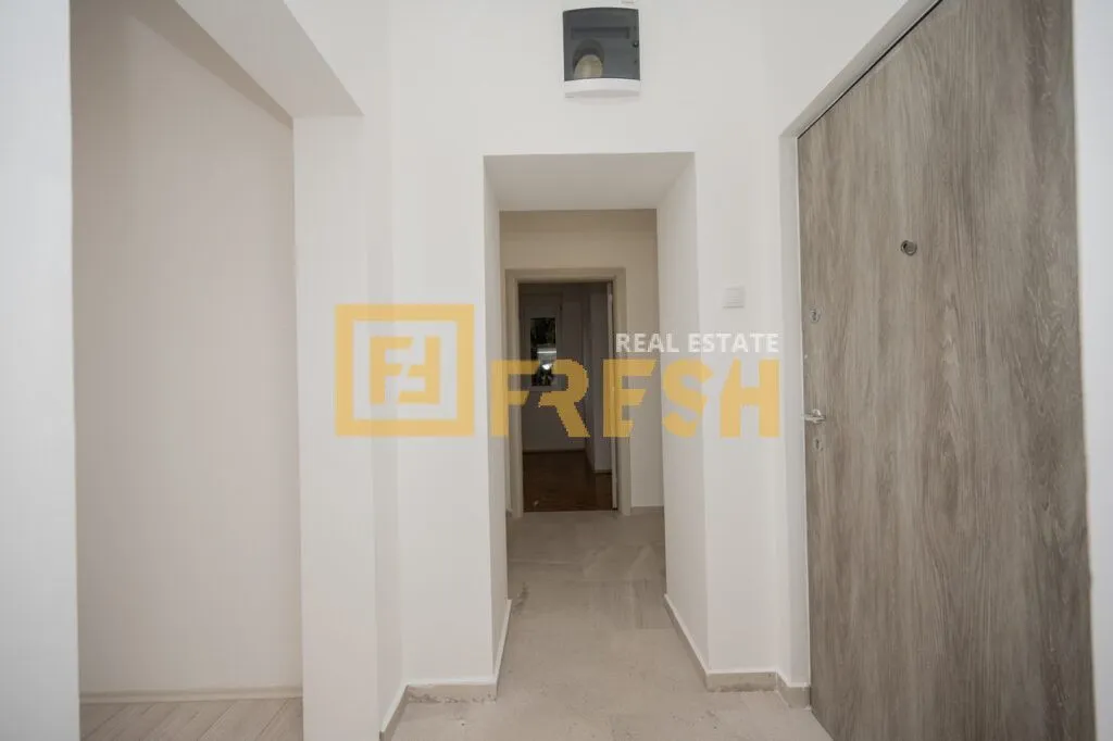 Rent, office space, 57m², Centar, Podgorica