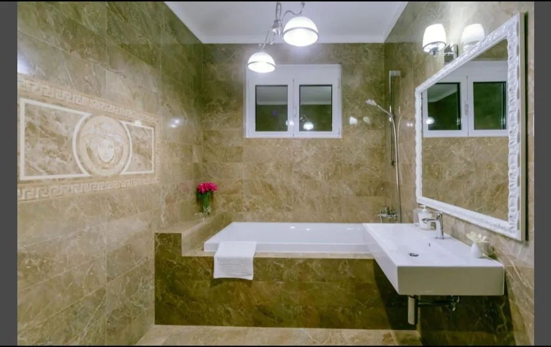 Rent, three bedroom apartment, 130m², Petrovac, Budva