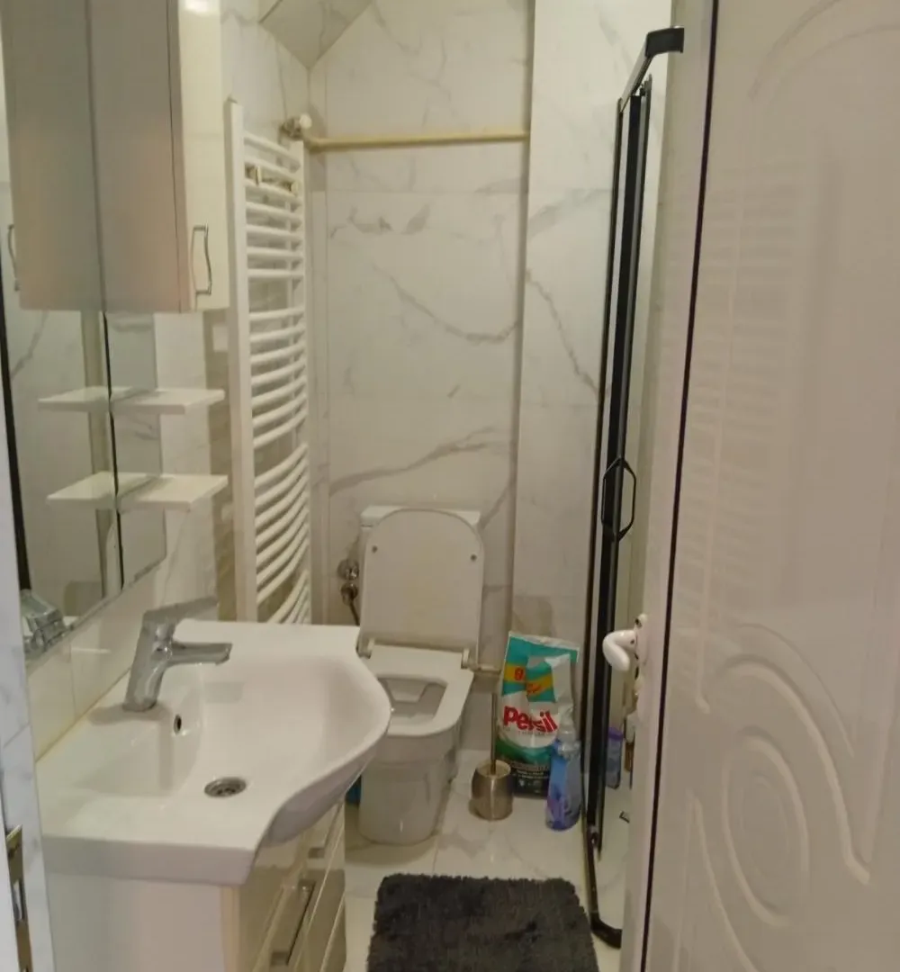 Izdavanje, trosoban stan, 56m², Južni Bulevar, Vračar Sve Podlokacije