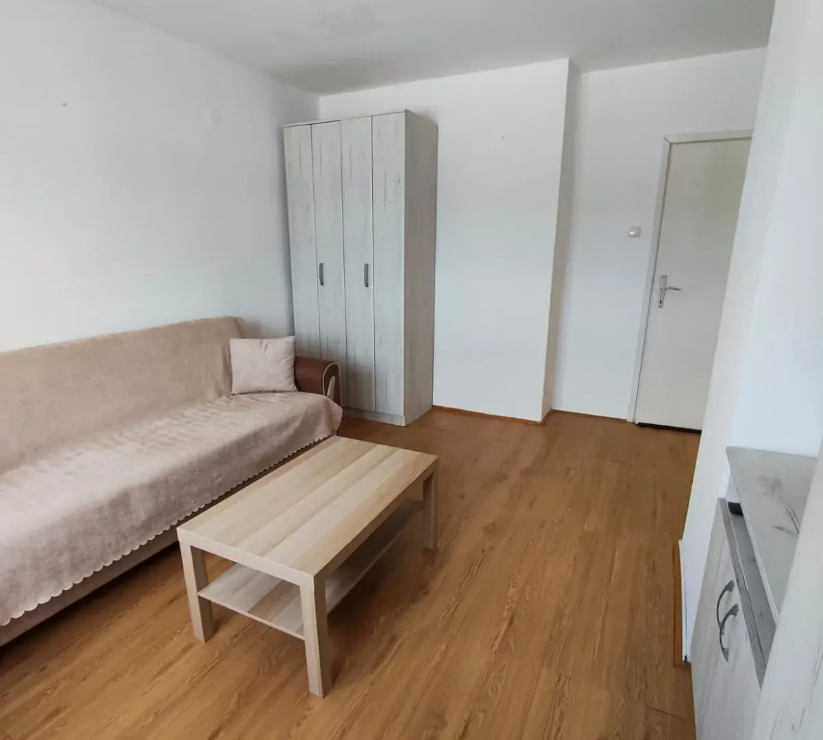 Izdavanje, garsonjera, 30m², Preko Morače, Podgorica