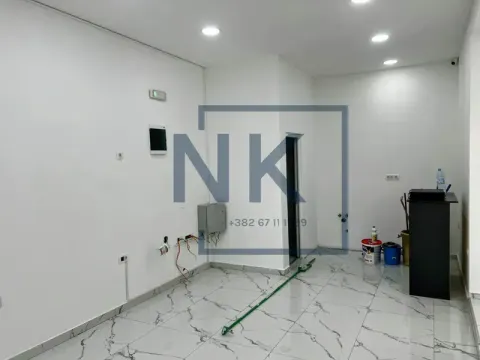 Izdavanje, poslovni prostor, 96m², Stari Aerodrom, Podgorica - image 7