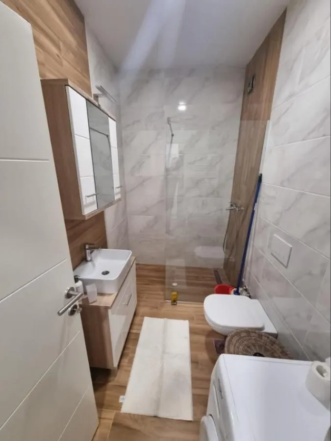 Izdavanje, dvosoban stan, 57m², Bulevar Evrope, Novi Sad Sve Podlokacije