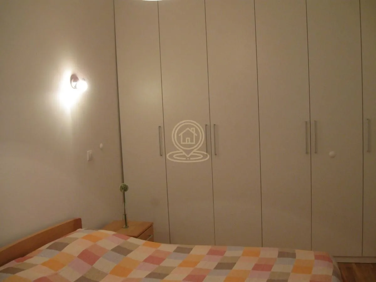 Rent, two bedroom apartment, 60m², Kalenić Pijaca, Vračar Sve Podlokacije