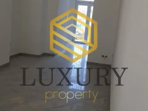 Rent, office space, 90m², Stari Aerodrom, Podgorica - image 12