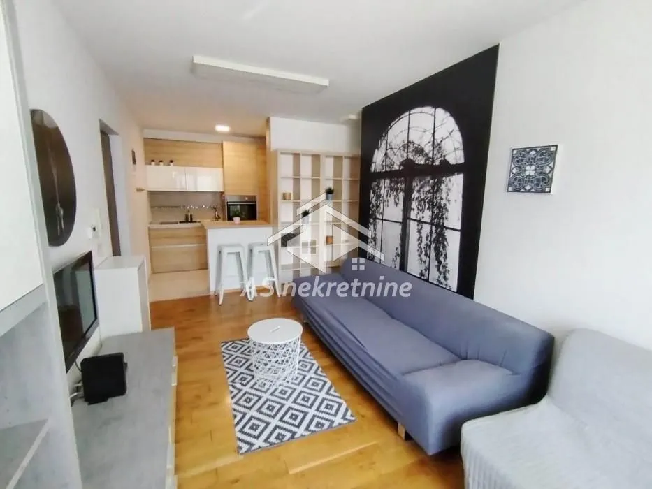 Sale, apartment, 34m², Zemun Cara Dušana, Zemun Sve Podlokacije