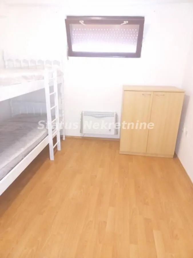 Prodaja, kuća, 170m², Salajka, Novi Sad Sve Podlokacije